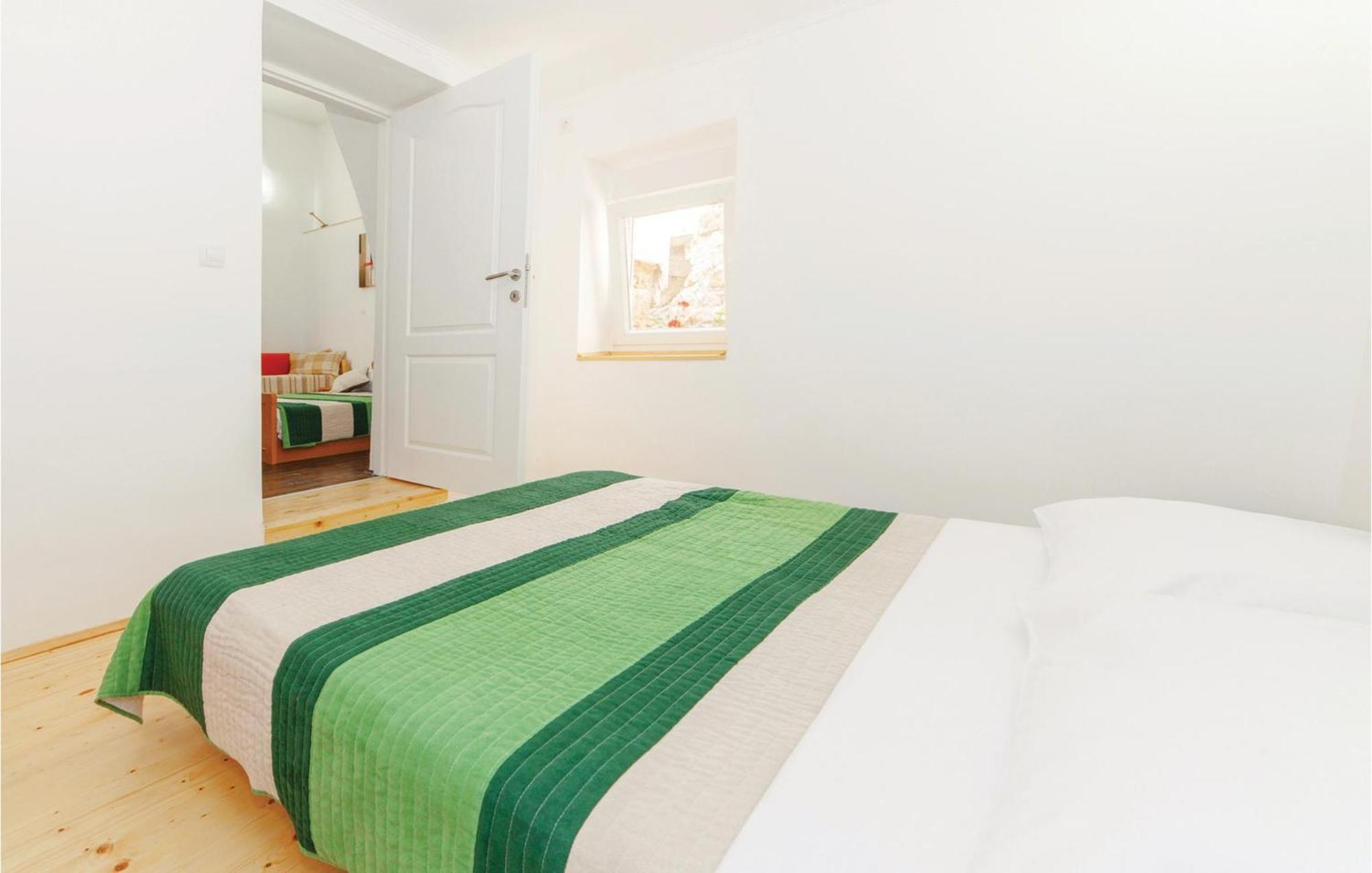Nice Home In Grmani With Kitchen Šmrika Extérieur photo